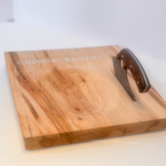 Choppin’ Broccoli Handmade Cutting Board and Ulu Knife in Sheath - Maple - Picture 2 of 6